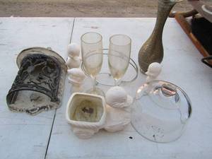 lot 181 image: Wall hanger for outdoor lights, ceramic ducks, wine glasses, bud vase and more