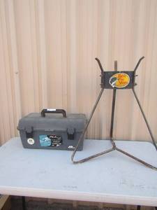 lot 188 image: Deep fryer stand and 12 tool box gray plastic