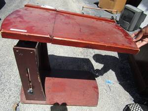 lot 264 image: Bedside elevation flip table missing pin (easy fix)
