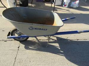 lot 304 image: Used wheelbarrow in great condition