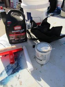 lot 307 image: 5 gallon Bucket  black tool caddy bag, squgee, used Ortho  grand sprayer