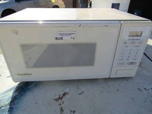 lot 308 image: Gold star microwave unknown working condition
