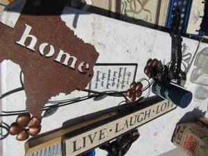 lot 318 image: 18 long live sign, Texas wall art floral wall art