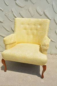 lot 25 image: Yellow Upholstered Arm Chair with Cabriole Front Legs