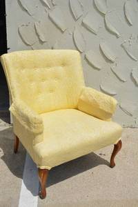 lot 26 image: Yellow Upholstered Arm Chair with Cabriole Front Legs