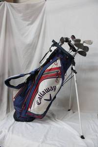 lot 87 image: Callaway Golfing Bag and Club Set, see pictures