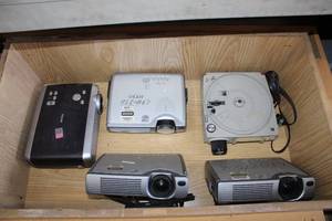 lot 130 image: 5 Projectors - Hitachi LCD, Slide
