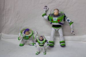 lot 65 image: 3 Buzz Lightyear Toys - One Talks
