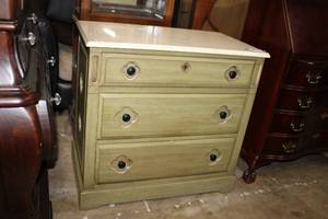 lot 206 image: Green Speckled Chest with Faux Marble Top