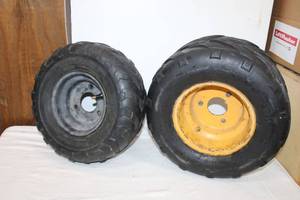 lot 221 image: 2 Small Tires Hujian and Clever 14570-6 (not for Highway)