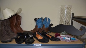 lot 232 image: Womens Justin Boots Size 9.5B, Boots, Cowgirl Hat, Wooden Mustache Hanger and More