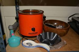 lot 233 image: Rival Crockpot, Taco Salad Molds, Wooden Salad Bowl and More