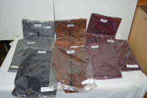 lot 246 image: Salon Stylist Wear CapesShirts Size XL