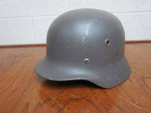 lot 3 image: GERMAN WWII STEEL MILITARY HELMET, POSSIBLY M40, SEE DESCRIPTION