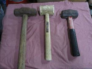 lot 119 image: SLEDGE HAMMERS &amp RUBBER MALLET&nbsp