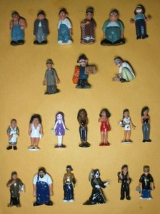 lot 19 image: COLLECTABLE HOMIES FIGURINES FROM 1990s CREATED by DAVID GONZALEZ, COMPLETE SET SERIES 1, SOME FROM SERIES 7 & 9