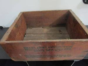 lot 167 image: VINTAGE 10,000 ROUNDS WINCHESTER .22 LR (EMPTY) WOOD AMMO BOX, (3) RDS. R-P .357 MAGNUM GLASER BLUE TIPS, (3) FEDERAL .38 SPL P LEAD RDS., (2) .38 SPL HOLLOW POINTS, (1) P & C .380 AUTO FMJ, (1) WINCHESTER 30-06 SPRG SILVERTIP