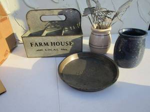 lot 195 image: FARMHOUSE KITCHEN DECOR, CALUMET BAKING PAN, P.R. STORIE POTTERY VASE WVINTAGE KITCHEN COOKING TOOLS, BLUE SPECKLED FRANKOMA USA POTTERY VASE
