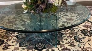 lot 5 image: ROUND GLASS COFFEE TABLE ETCHED LILLIES BEVELED -  GLASS BASE WITH LILLIES 42D X 16H