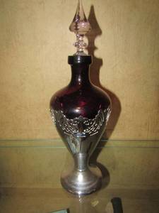 lot 50 image: WINE DECANTER by FARBER BROTHERS NEW YORK  MAROON WSILVER OVERLAY BASE  14 INCHES