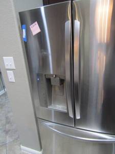 lot 74 image: LG LINEAR COMPRESSOR REFRIGERATER 3 DOOR FRENCH DOOR 29 Cu. Ft. Capacity in Stainless Steel  DRAWER FREZER MODEL # LFXS29626S00