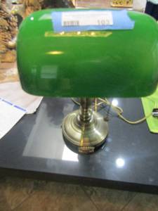 lot 103 image: BANKERS LAMP GREEN SHADE WORKS