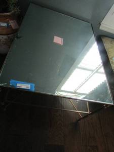 lot 105 image: CONTEMPORARY METAL BASE TABLE W MIRRORED TOP AND GLASS SHELF 38 BY 28 BY 19