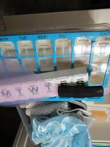 lot 108 image: MEDICATION PILL HOLDER STORAGE CONTAINER NO RINSE BATH SOAP