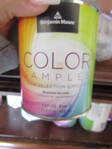 lot 131 image: COLOR SAMPLES BY BENJAMIN MOORE 30 PLUS CAN PINTS