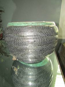 lot 135 image: MOSAIC PLANTER GREEN AND BLACK 10 X14