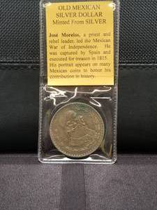 lot 10 image: Vintage Mexican Silver Dollar - 1958
