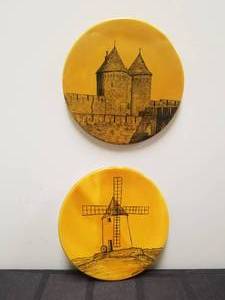 lot 29 image: Vintage ceramic trivet wall hangers - artist is Armaing. J