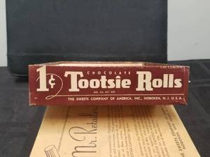 lot 78 image: Vintage Tootsie rolls candy box