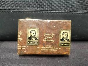 lot 115 image: Vintage Liggett & Myers chewing tobacco