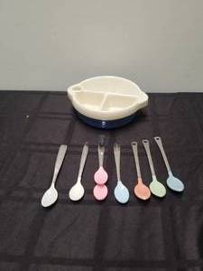 lot 122 image: Vintage baby warming bowl and spoons