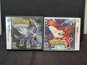 lot 105 image: Pokemon & Pokemon Diamond Nintendo DS plastic cases with manuals - no games -
