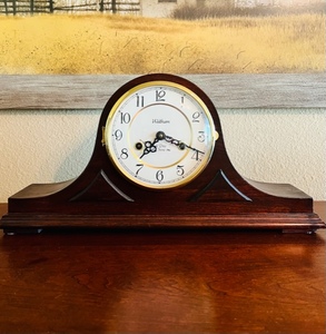 lot 56 image: Vintage Waltham 31 Day Chime Mantel Clock with Wind Up Key