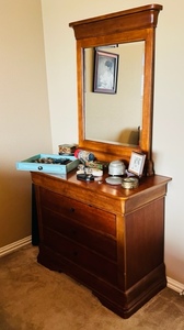 lot 58 image: Vintage 3 Dresser Drawer (45x25x20) with Mirror (31x44)