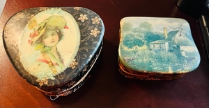 lot 66 image: 2 Vintage Decorative Boxes with Clasp