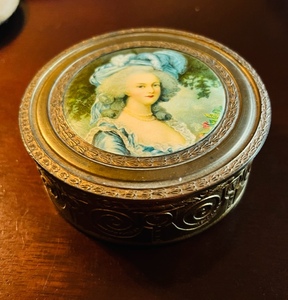 lot 67 image: Brass PNCW Powder Box wPorcelain Inlay
