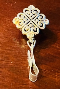 lot 76 image: Silver Brighton Name Tag Badge