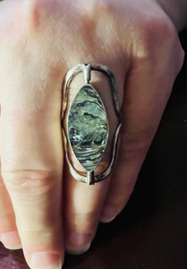 lot 83 image: Silver .925 Abalone Ring