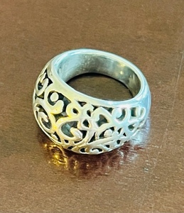 lot 99 image: Silver .925 Ring made in Thailand
