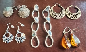 lot 162 image: Lot of 5 Sets of Earrings