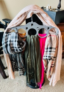 lot 177 image: Lot of 6 Scarves on Hanger