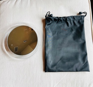 lot 180 image: Portable Suction Cup Make-up Mirror wBag