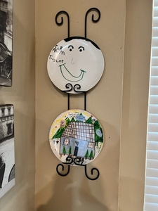 lot 210 image: Metal 2 Plate Wall Display (plates not included)