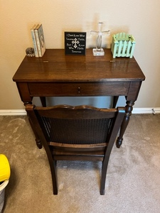 lot 297 image: Vintage Solid Wood Folding Desk With Chair