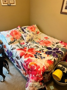 lot 301 image: Bed- Mattress, Box, Rails & Comforter Set.