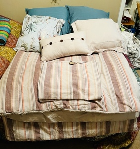 lot 315 image: Nicole Miller Home- Comforter, Pillows & Pillow Slips